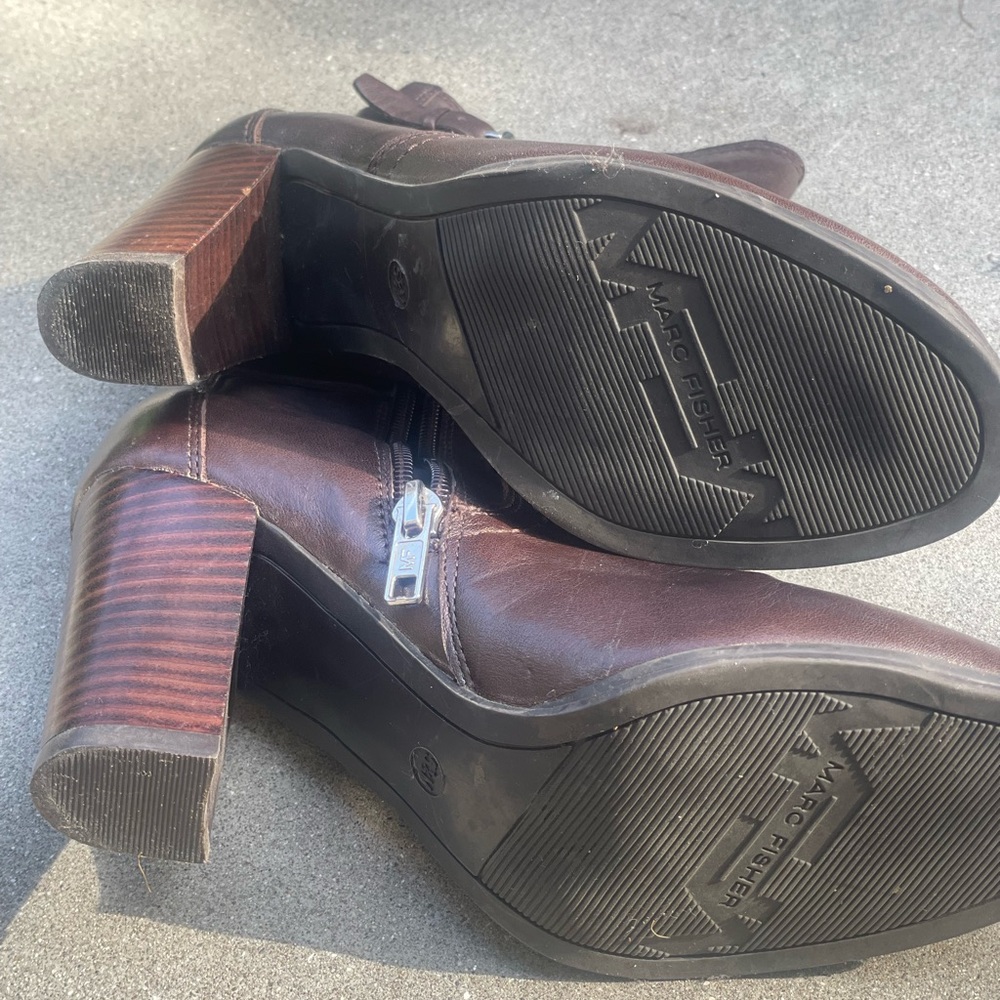 Brown booties size 5.5